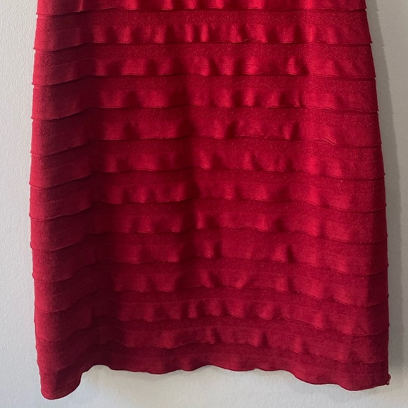 NWT Max Studio Tiered Ruffled Ruby Bodycon Dress Women’s Medium Holiday Cocktail - Picture 3 of 9